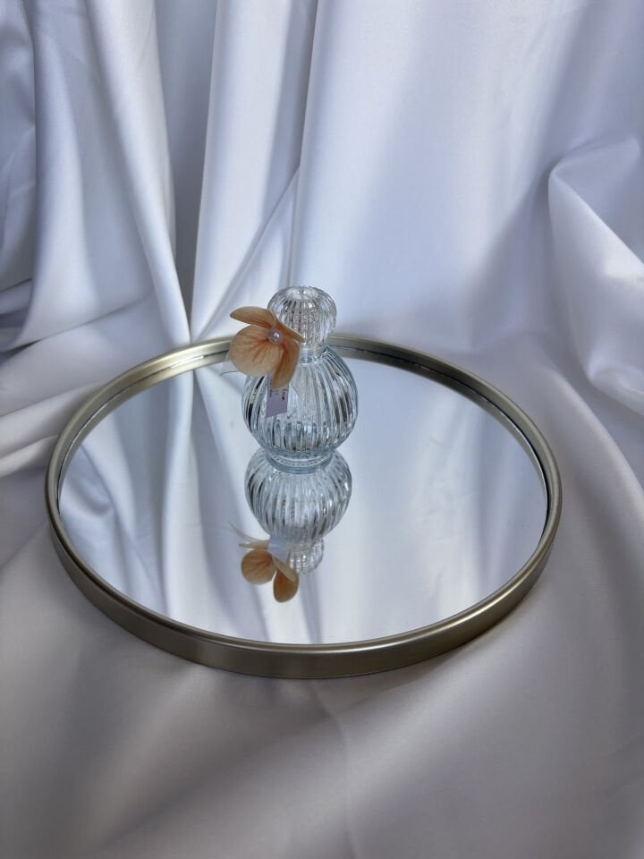 Islak Ortanca Çiçekli Kolonya Şişesi