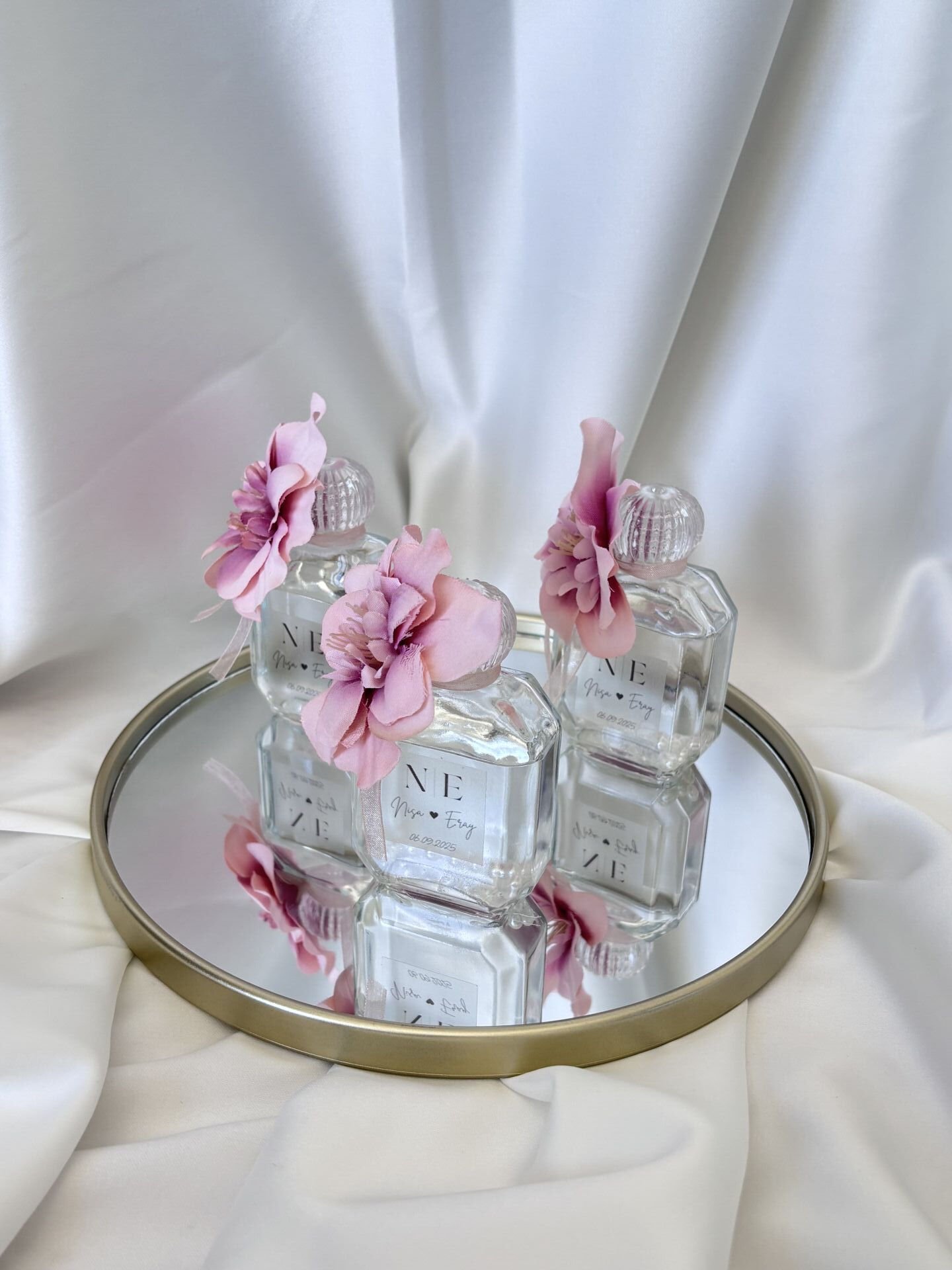 İncili Kolonya Şişesi