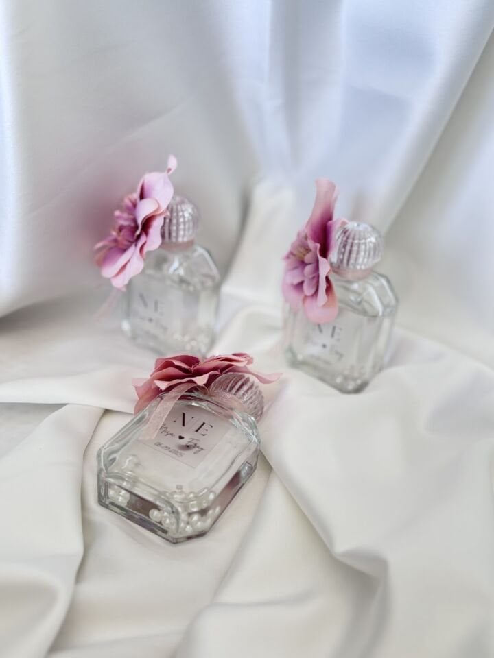 İncili Kolonya Şişesi