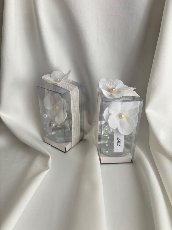 İnci Detaylı Ortanca Çiçekli Cam Kolonya Şişesi-Nikah,Nişan Hediyeliği